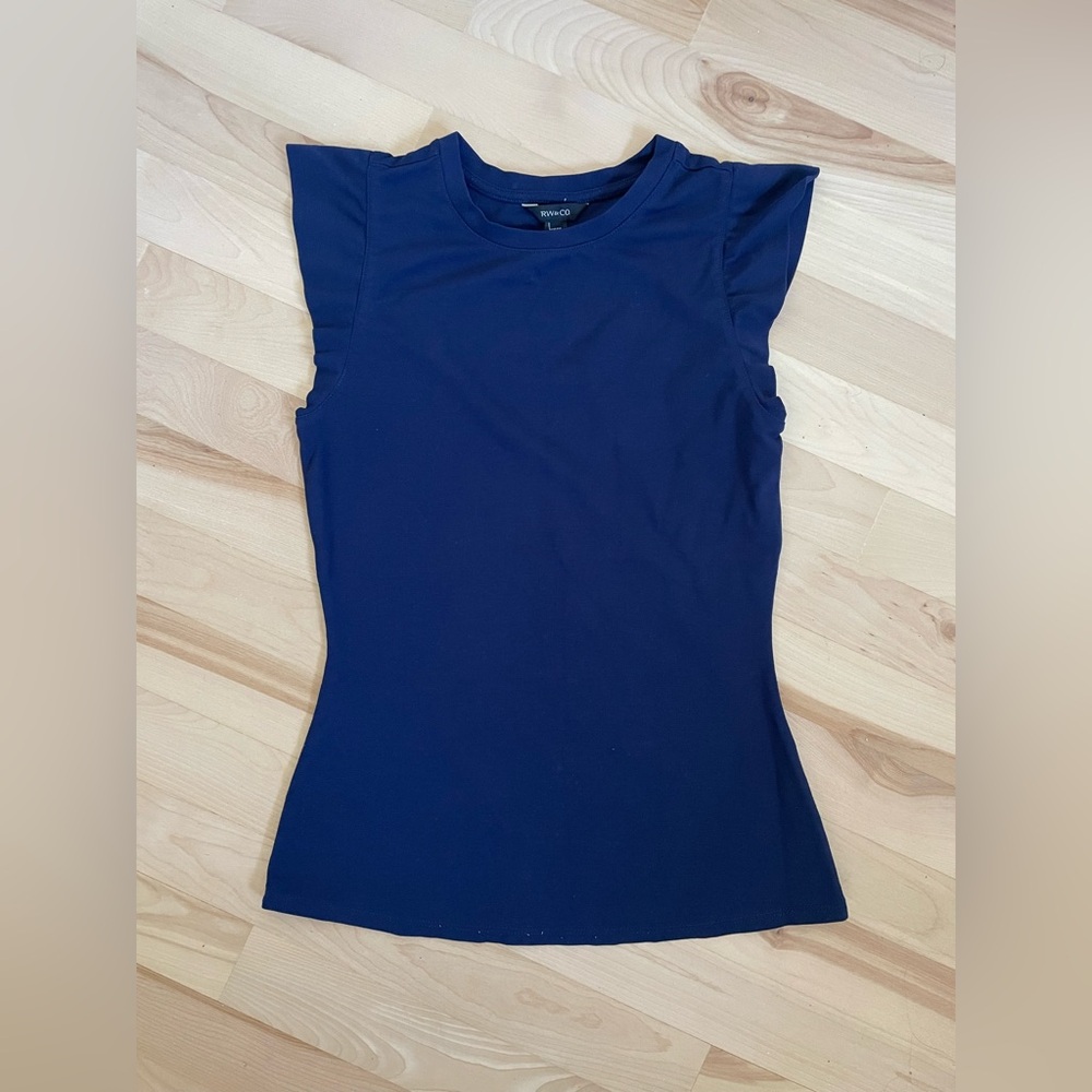 RW&CO. Dark Blue Ruffle muscle tee - XXS